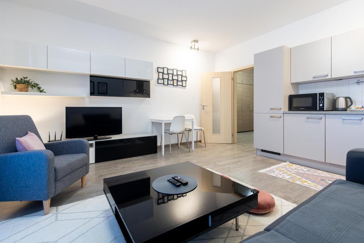 Nova Karolina Apartment Ostrava Eksteriør billede